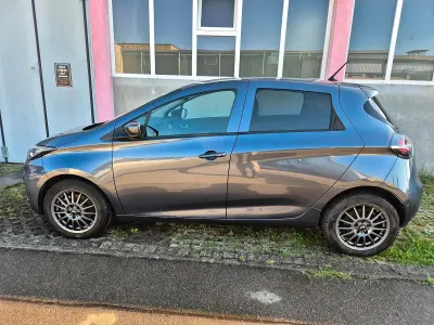 Gebraucht Renault Zoe Intens 99 kW (135 PS) 2021 Grau Kleinwagen