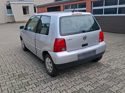Gebraucht VW Lupo Basis 50 PS (36 kW) 2004 Silber Kleinwagen
