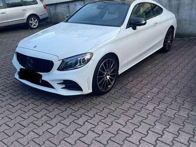 Gebraucht Mercedes C200 184 PS (135 kW) 2019 Weiß Coupé