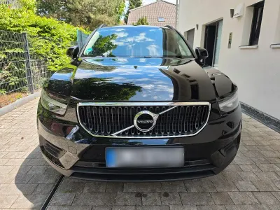 Gebraucht Volvo XC40 Momentum 129 PS (94 kW) 2021 Schwarz SUV