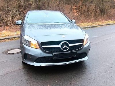 Grau Gebraucht 2017 Mercedes A200 Urban Limousine | 15.999 € (Fairer Preis)