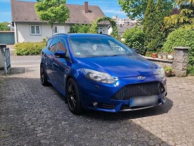 Usata Ford Focus ST 250 CV (183 kW) 2014 Blu Station wagon