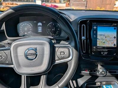 Second-hand Volvo XC40 190 CP (139 kW) 2020 Gri SUV