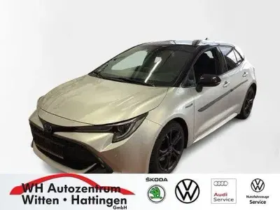 Używany Toyota Corolla Club 184 KM (135 kW) 2019 Czarny Sedan/Limuzyna
