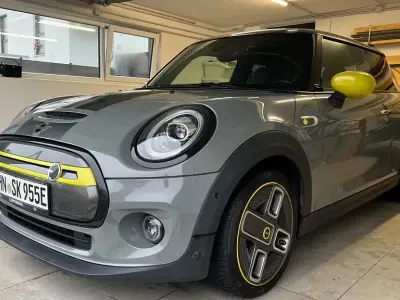 Gebraucht Mini Cooper SE 135 kW (184 PS) 2020 Grau Kleinwagen