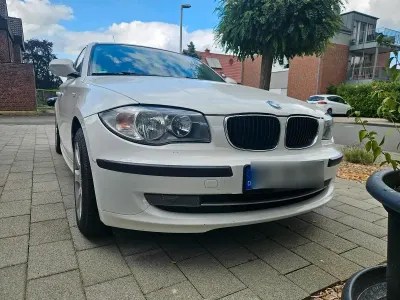 Gebraucht BMW 116 116 PS (85 kW) 2010 Weiß Kleinwagen