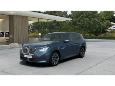 Gebraucht BMW X3 M M Sport 190 PS (139 kW) 2025 Arctic race blue metallic (metallic) SUV