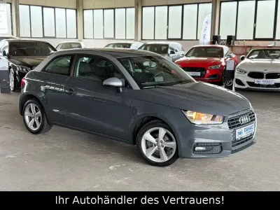 Gebraucht Audi A1 Design 95 PS (69 kW) 2015 Grau Kleinwagen