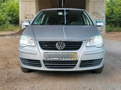 Gebraucht VW Polo 64 PS (47 kW) 2006 Grau Kleinwagen