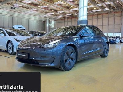 Silber Gebraucht 2021 Tesla Model 3 Long Range RWD Limousine | 28.300 € (Etwas zu teuer)