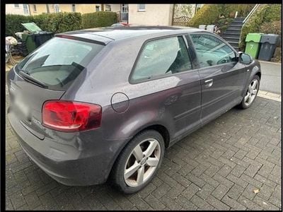 Usata Audi A3 S-Line 105 CV (77 kW) 2010 Viola Utilitaria