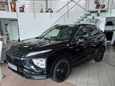 Neu Mitsubishi Eclipse Cross Plus 98 PS (72 kW) 2026 Schwarz SUV