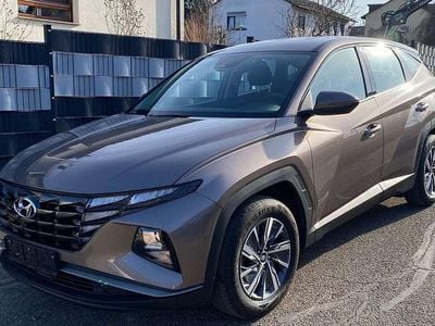 Gebraucht Hyundai Tucson 150 PS (110 kW) 2022 Silky bronce metallic SUV