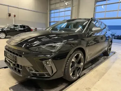 Gebraucht Cupra Leon 150 PS (110 kW) 2025 Schwarz Limousine