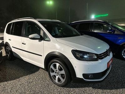 VW Touran Cross
