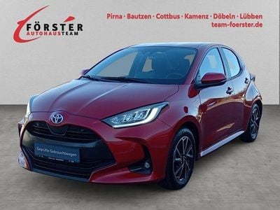 Gebraucht Toyota Yaris Hybrid Team 116 PS (85 kW) 2023 Rot Limousine