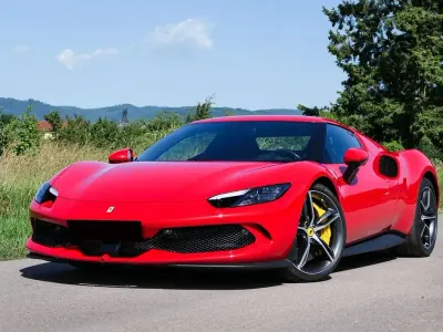 Gebraucht Ferrari 296 829 PS (609 kW) 2023 Rot Coupé