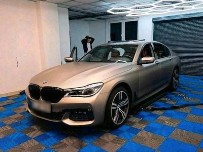 Usata BMW 750 Executive 585 CV (430 kW) 2018 Grigio Berlina