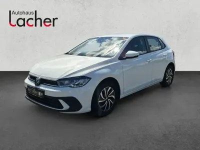 Gebraucht VW Polo Basis 80 PS (58 kW) 2023 Weiß Kleinwagen