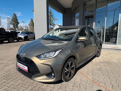 Gebraucht Toyota Yaris Style 125 PS (91 kW) 2024 Braun Kleinwagen