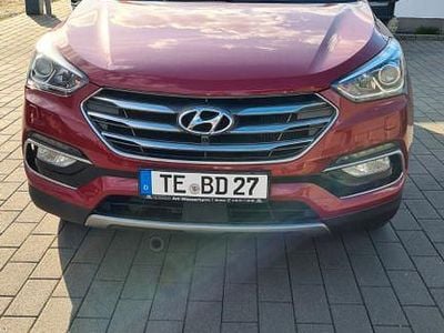 Usata Hyundai Santa Fe Premium 200 CV (147 kW) 2016 Rosso SUV