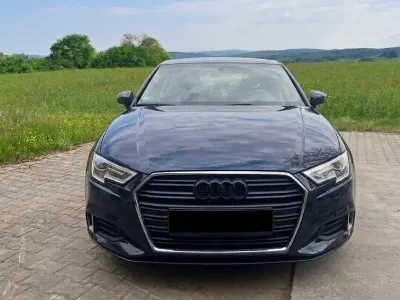 Używany Audi A3 Sport 150 KM (110 kW) 2018 Niebieski Sedan/Limuzyna