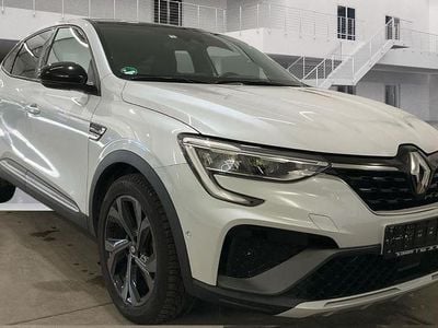Gebraucht Renault Arkana Bose Edition 158 PS (116 kW) 2023 Kyanitweiß SUV
