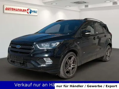 Usado Ford Kuga ST-Line 182 HP (133 kW) 2017 Preto SUV