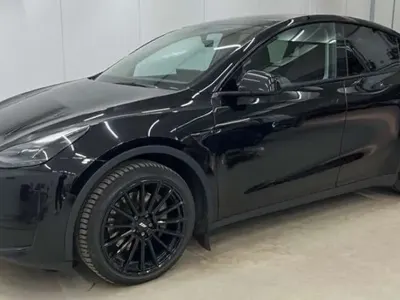 Gebraucht Tesla Model Y 219 kW (299 PS) 2023 Schwarz SUV