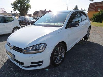 Gebraucht VW Golf VII Highline 150 PS (110 kW) 2017 Weiß Kleinwagen