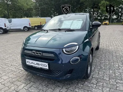 Neu Fiat 500 Icon 65 PS (47 kW) 2026 Grün Limousine