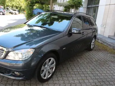 Gebraucht Mercedes C180 156 PS (114 kW) 2009 Grau Kombi