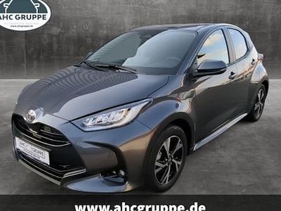 Neu Toyota Yaris Hybrid 116 PS (85 kW) 2025 Grau Limousine