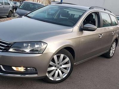 Gebraucht VW Passat Comfortline 140 PS (102 kW) 2013 Light brown metallic Kombi