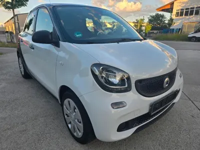 Gebraucht Smart ForFour 71 PS (52 kW) 2015 Weiß Kleinwagen