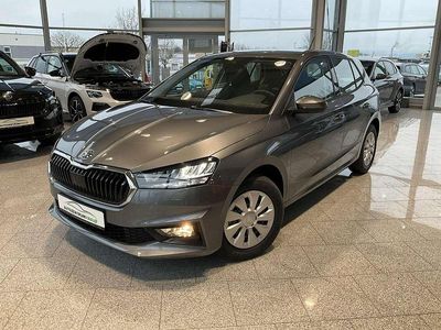 Neu Skoda Fabia Essence 80 PS (58 kW) 2025 Graphitegrau metallic Kleinwagen