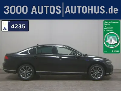 Gebraucht VW Passat R-line 218 PS (160 kW) 2021 Deep black perleffekt (metallic) Limousine