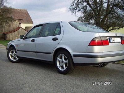 Second-hand Saab 9-5 Griffin 200 CP (147 kW) 1999 Argintiu Berlinǎ