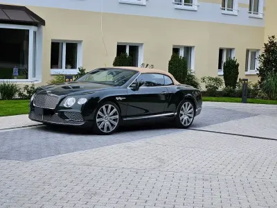 Gebraucht Bentley Continental GT Convertible 507 PS (372 kW) 2016 Grün Cabrio