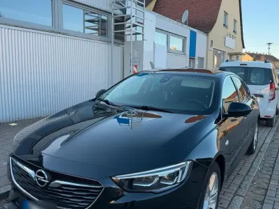 Gebraucht Opel Insignia 136 PS (100 kW) 2018 Schwarz Limousine