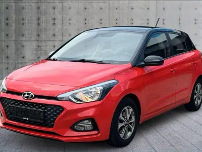 Gebraucht Hyundai i20 Trend 84 PS (61 kW) 2020 Rot Kleinwagen