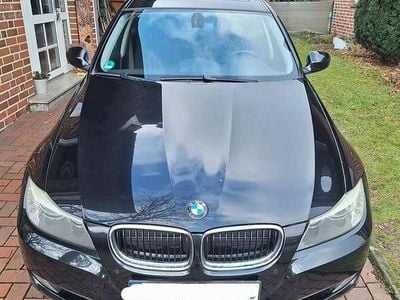 Second-hand BMW 320 170 CP (125 kW) 2009 Negru Berlinǎ