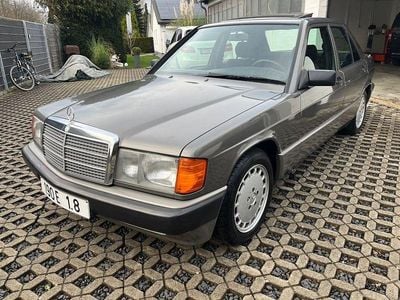 Gebraucht Mercedes 190 109 PS (80 kW) 1990 Grau Limousine