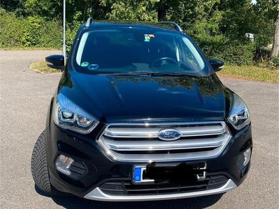Gebraucht Ford Kuga Titanium 179 PS (131 kW) 2018 Schwarz SUV