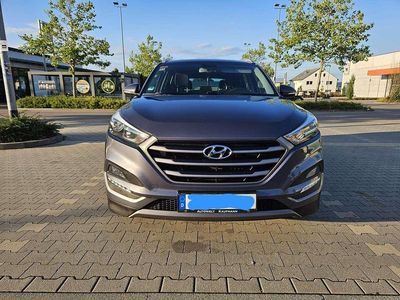 Gebraucht Hyundai Tucson Trend 116 PS (85 kW) 2015 Grau SUV
