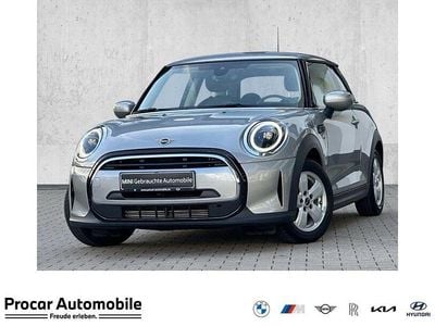 Melting silver iii Gebraucht 2023 Mini Cooper Essential Kleinwagen | 21.790 € (Guter Preis)