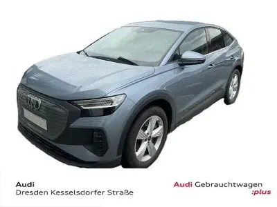 Gebraucht Audi Q4 Sportback e-tron Comfort 150 kW (204 PS) 2023 Geysirblau metallic SUV