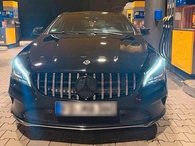 Usata Mercedes CLA200 131 CV (96 kW) 2017 Nero Berlina