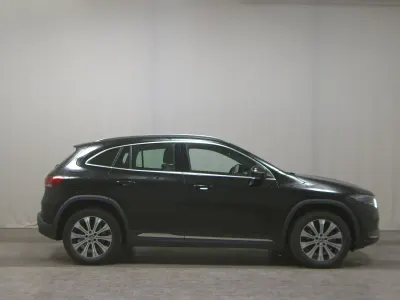 Gebraucht Mercedes EQA250 Progressive 139 kW (190 PS) 2023 Schwarz SUV