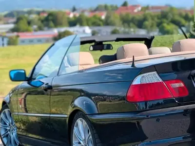 Gebraucht BMW 330 Cabriolet 231 PS (169 kW) 2003 Blau Cabrio